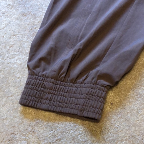 Athleta Chelsea Mid-Rise Utility Cargo Pocket Athletic Jogger in Mineral Brown - Picture 9 of 12
